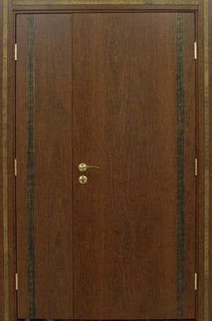 Входная тамбурная дверь ламинат 2006